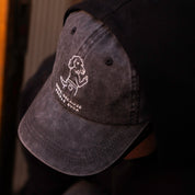 Svart Denimcaps - Logo "Dogs. Because People Suck" 