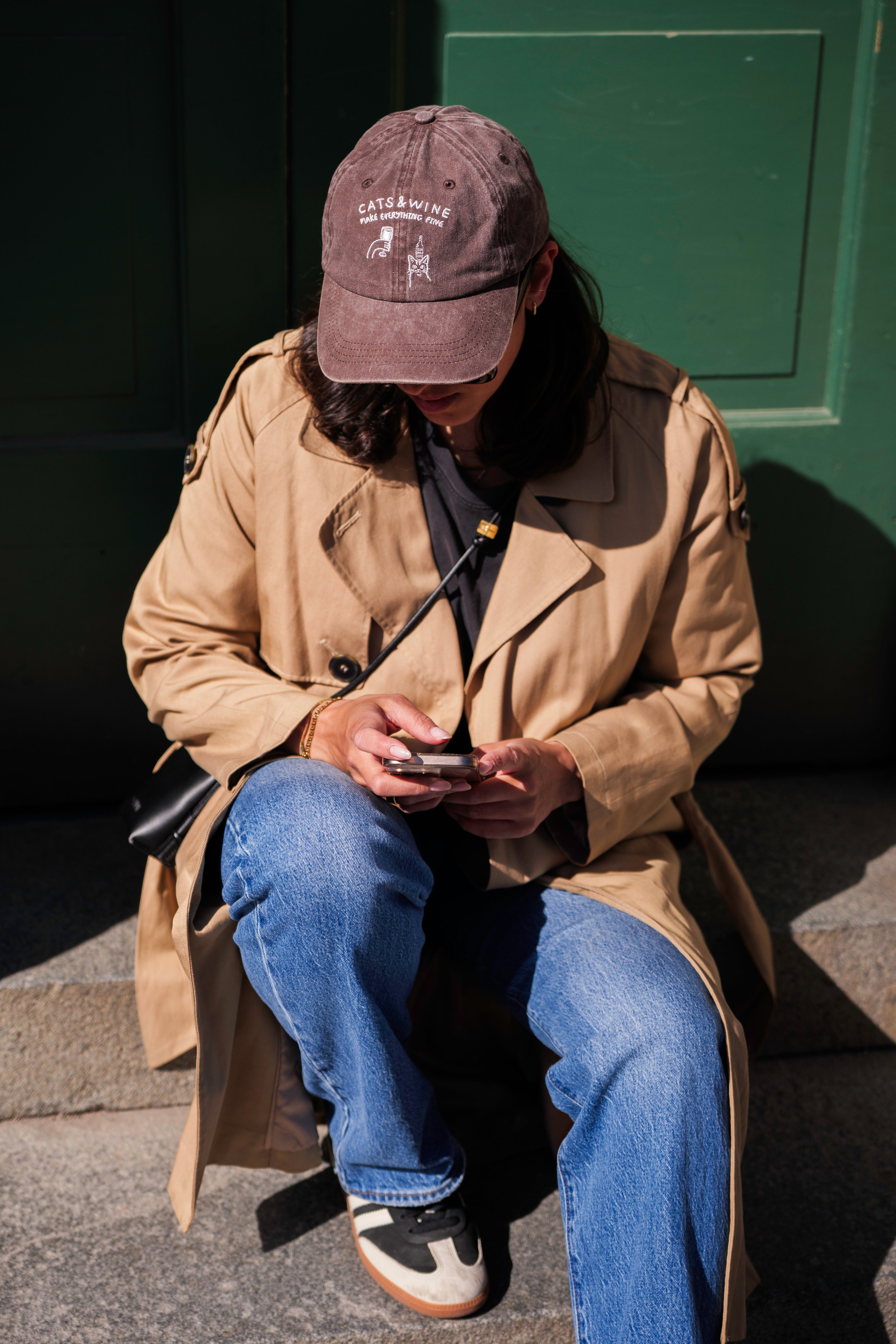 Brun Denimcaps - Logo "Cats & Wine Make Everything Fine" 